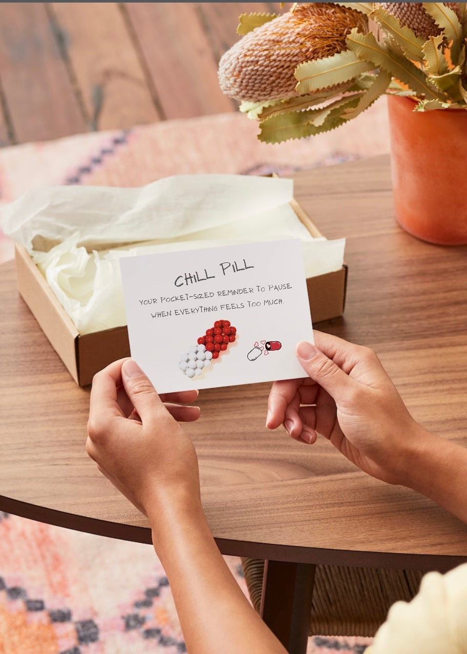 That’s Your Cue to Pause – Mindful, Feel-Good Card
